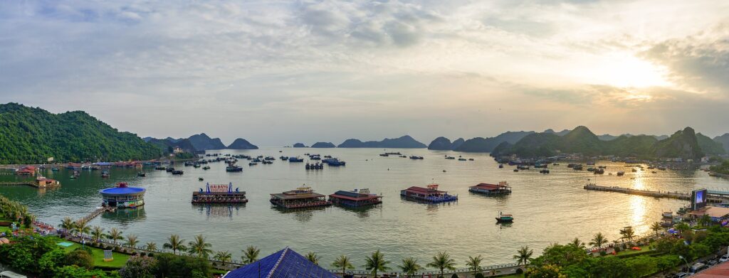 베트남 여행 추천 지역 : Ha Long Bay 전